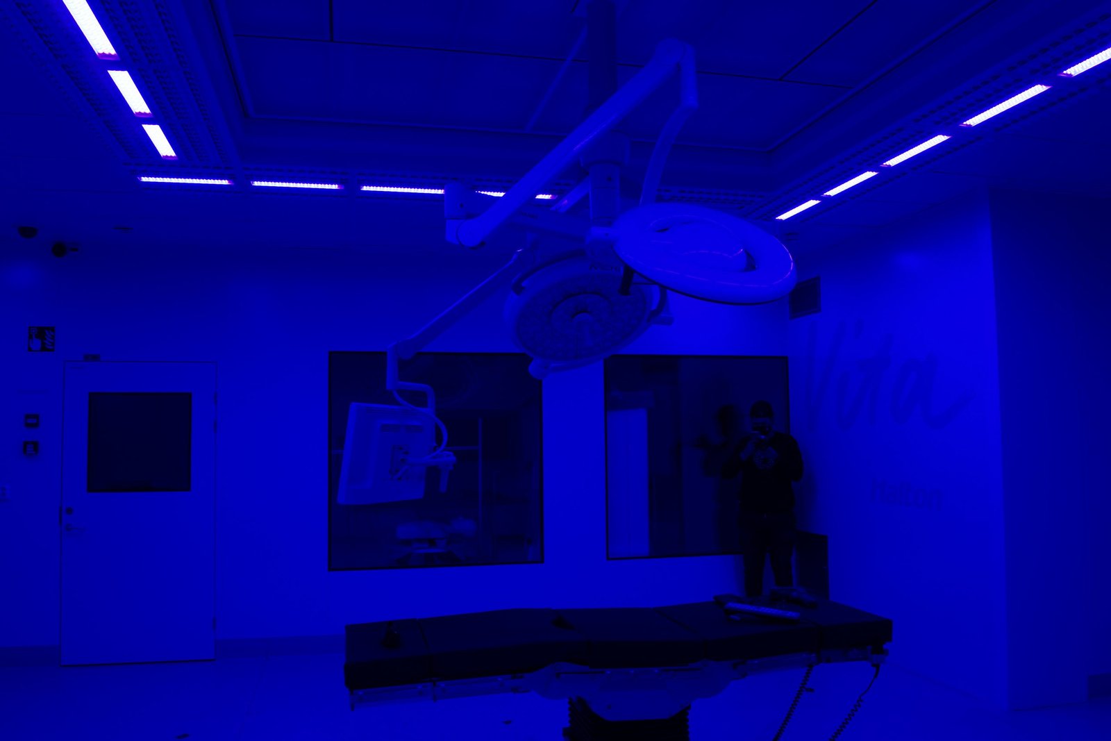 La lumière bleue désinfectante